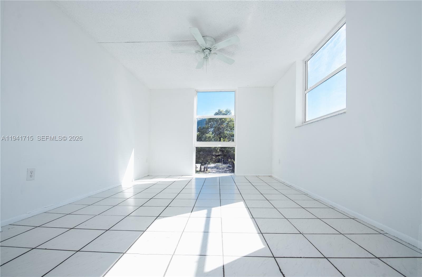 WOODSIDE APTS CONDO · #B320 in North Miami Beach - Photo 15