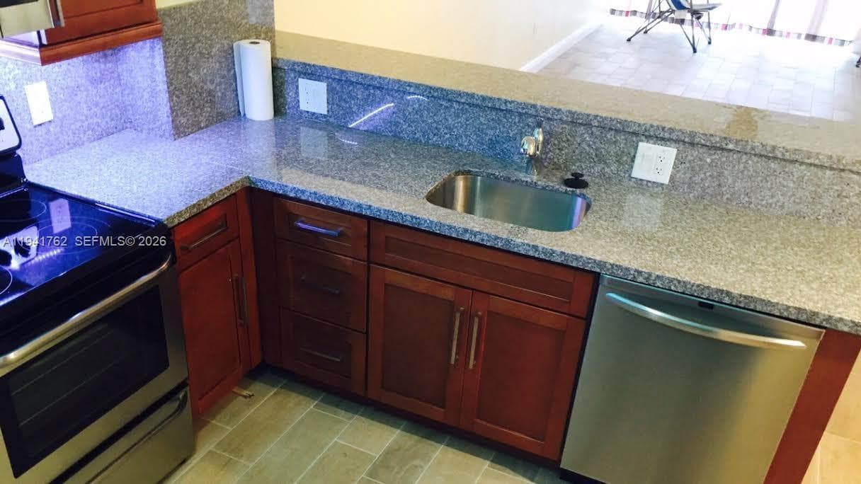VILLA ROYAL CONDO · #601 in Miami Beach - Photo 29