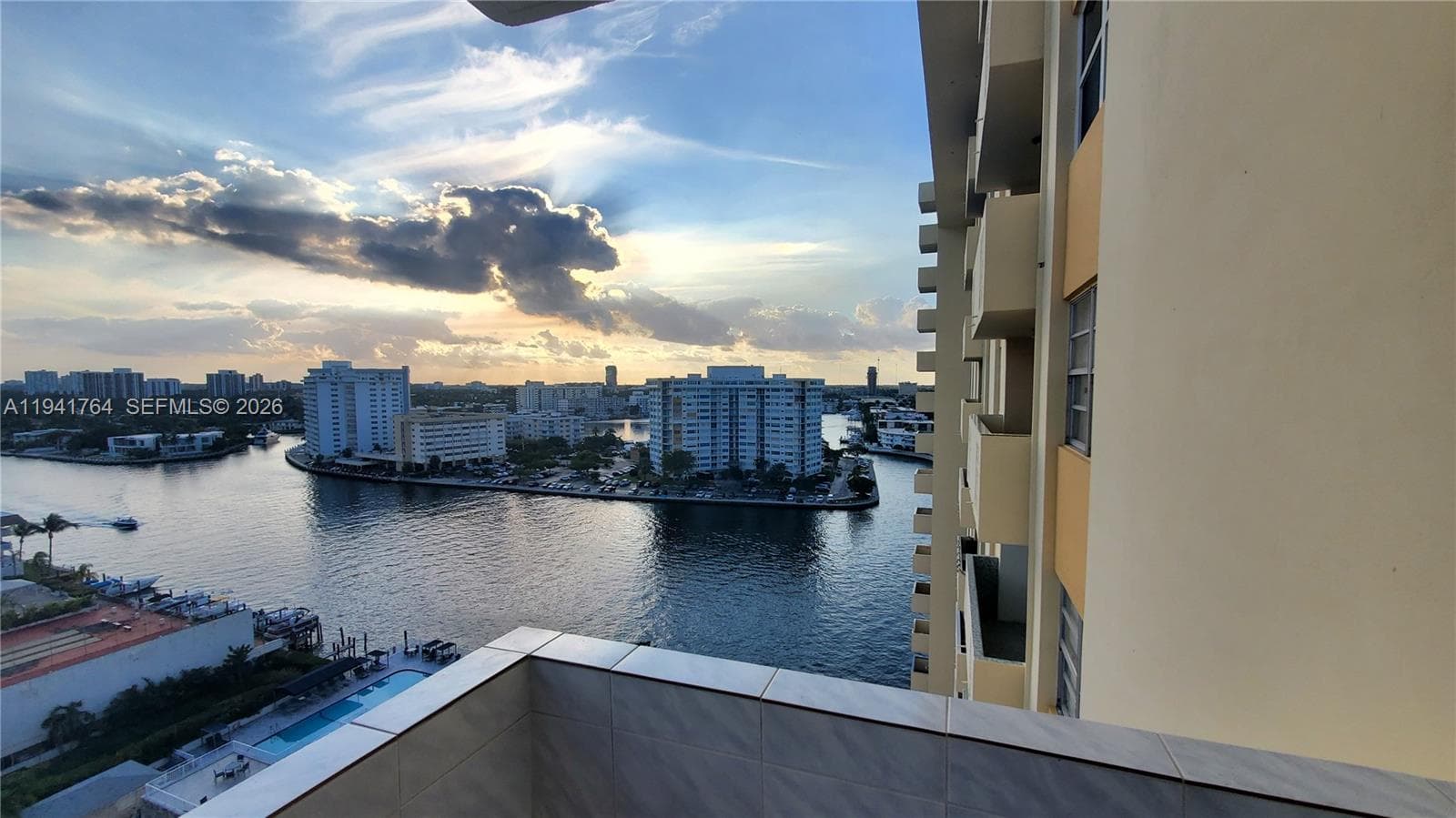 PLAZA TOWERS NORTH CONDO · #1506 in Hallandale Beach - Photo 2