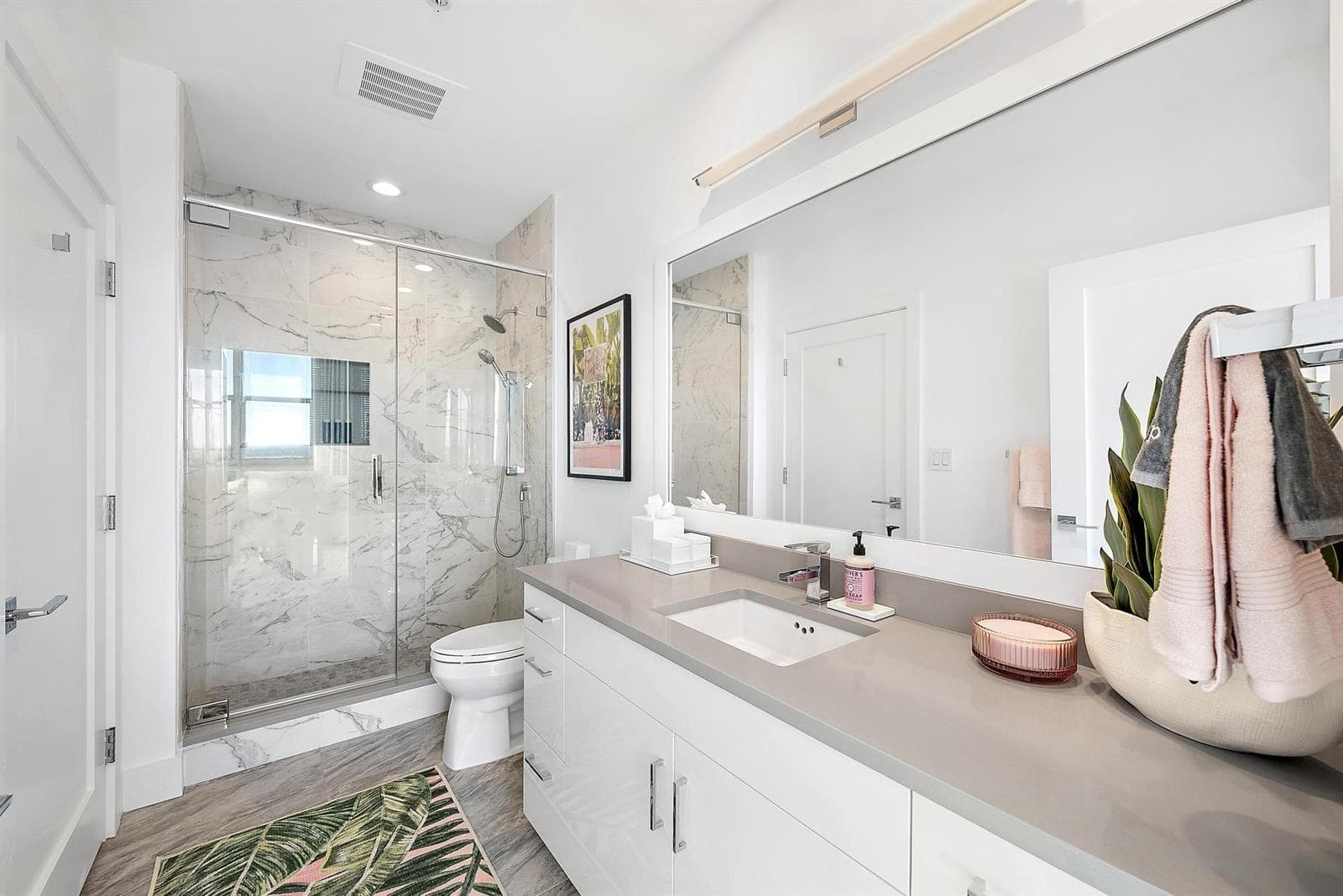 2nd Bathroom