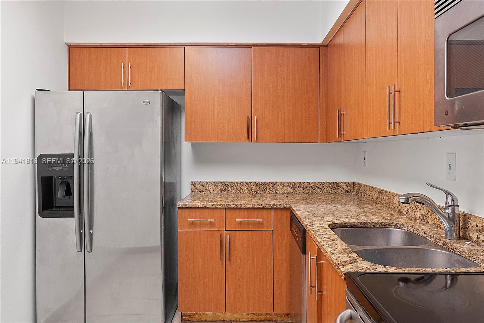 PARC CENTRAL AVENTURA EAS · #202 in Aventura - Photo 10