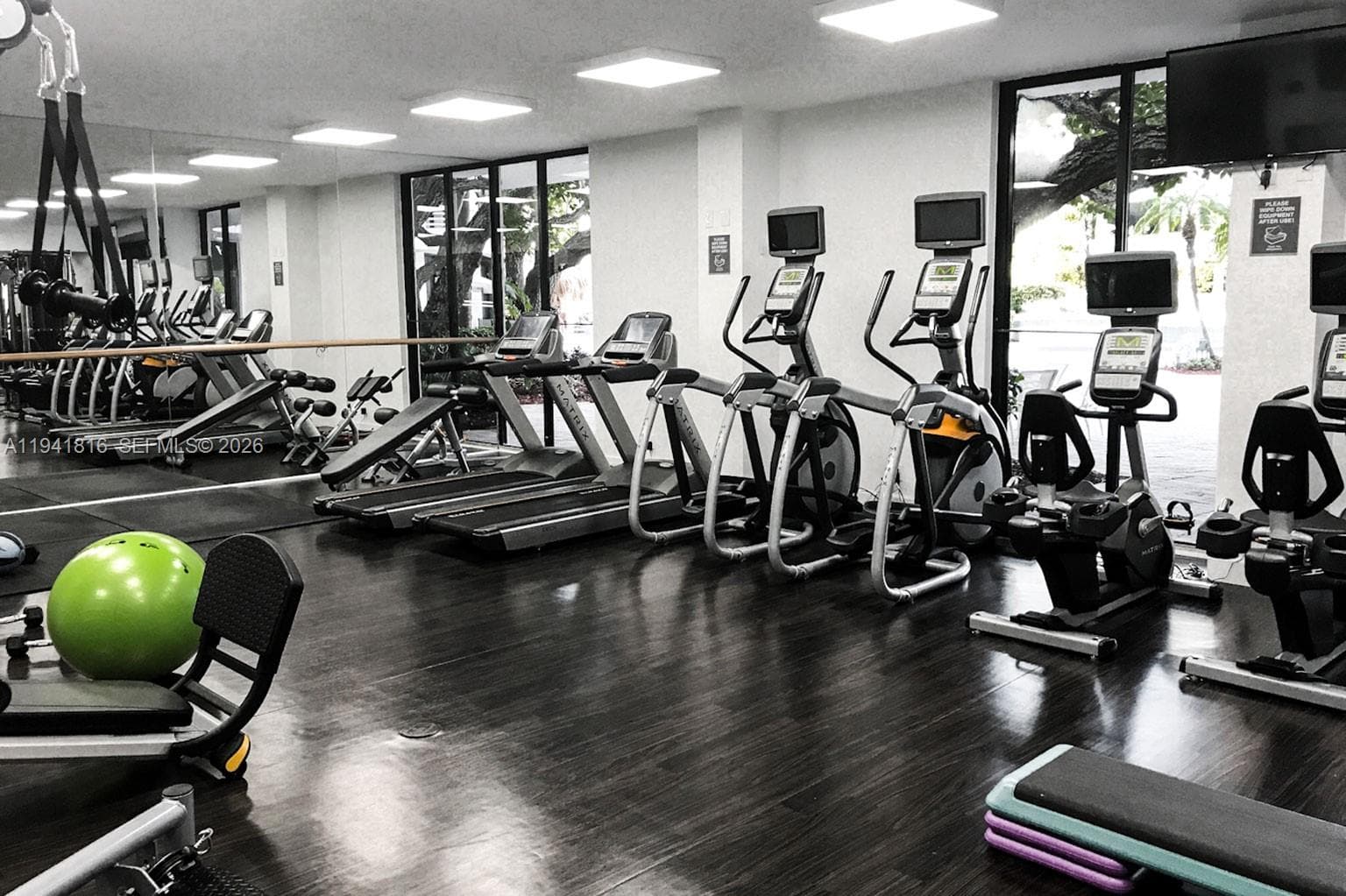 PARC CENTRAL AVENTURA EAS · #202 in Aventura - Photo 15