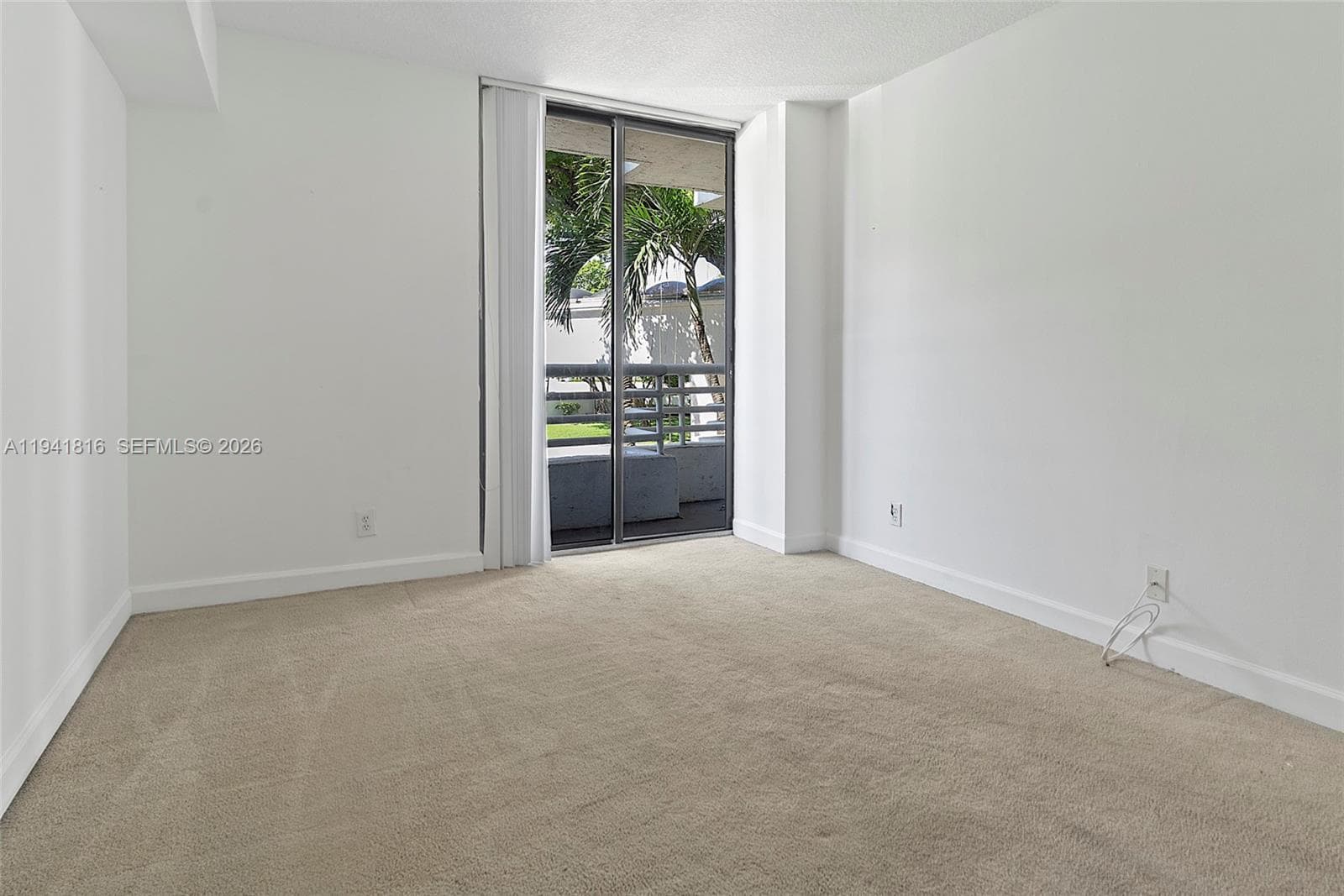 PARC CENTRAL AVENTURA EAS · #202 in Aventura - Photo 8