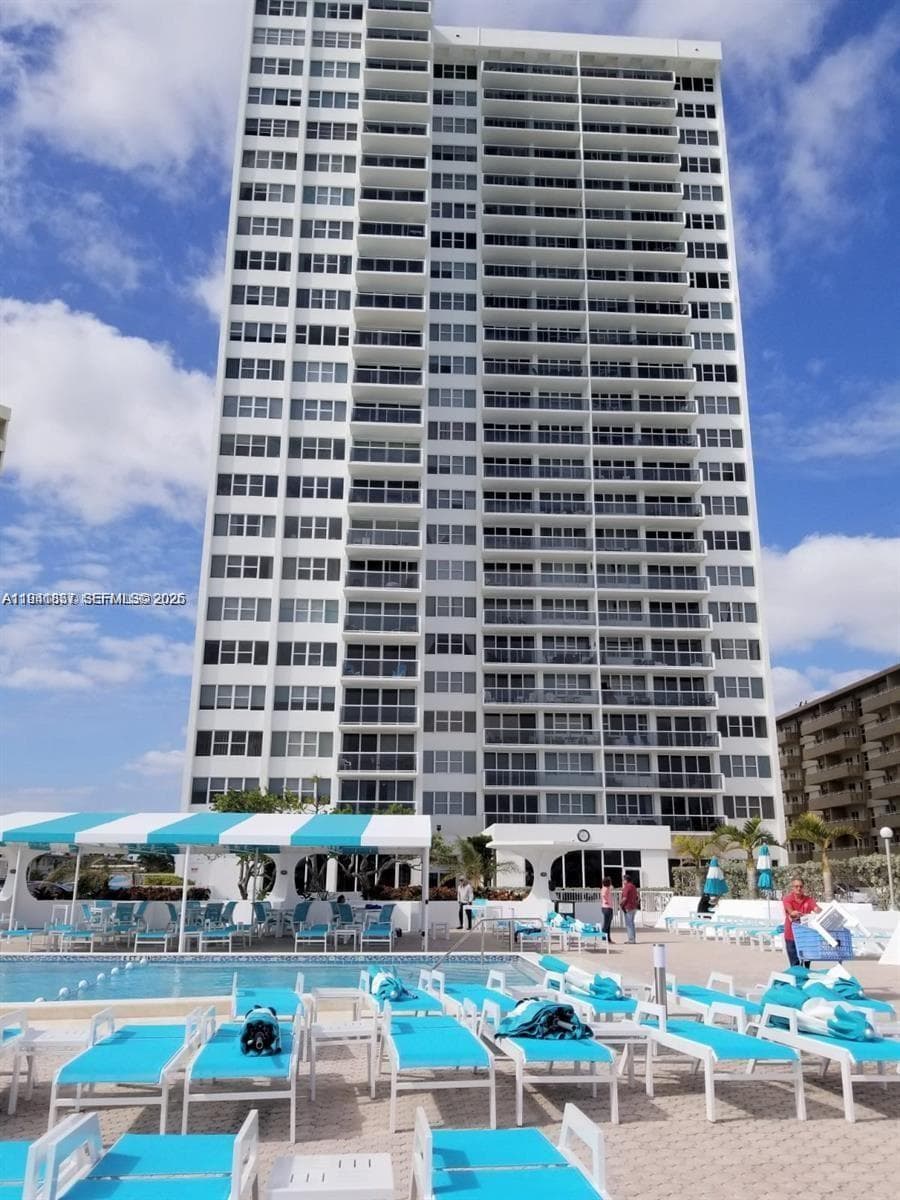 PARKER TOWER CONDO · #1705 in Hallandale Beach - Photo 2