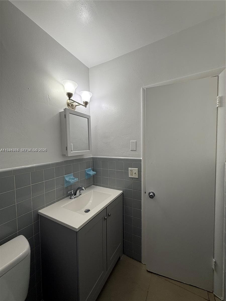 TOWN COLONY CONDO · #12A in Hollywood - Photo 14