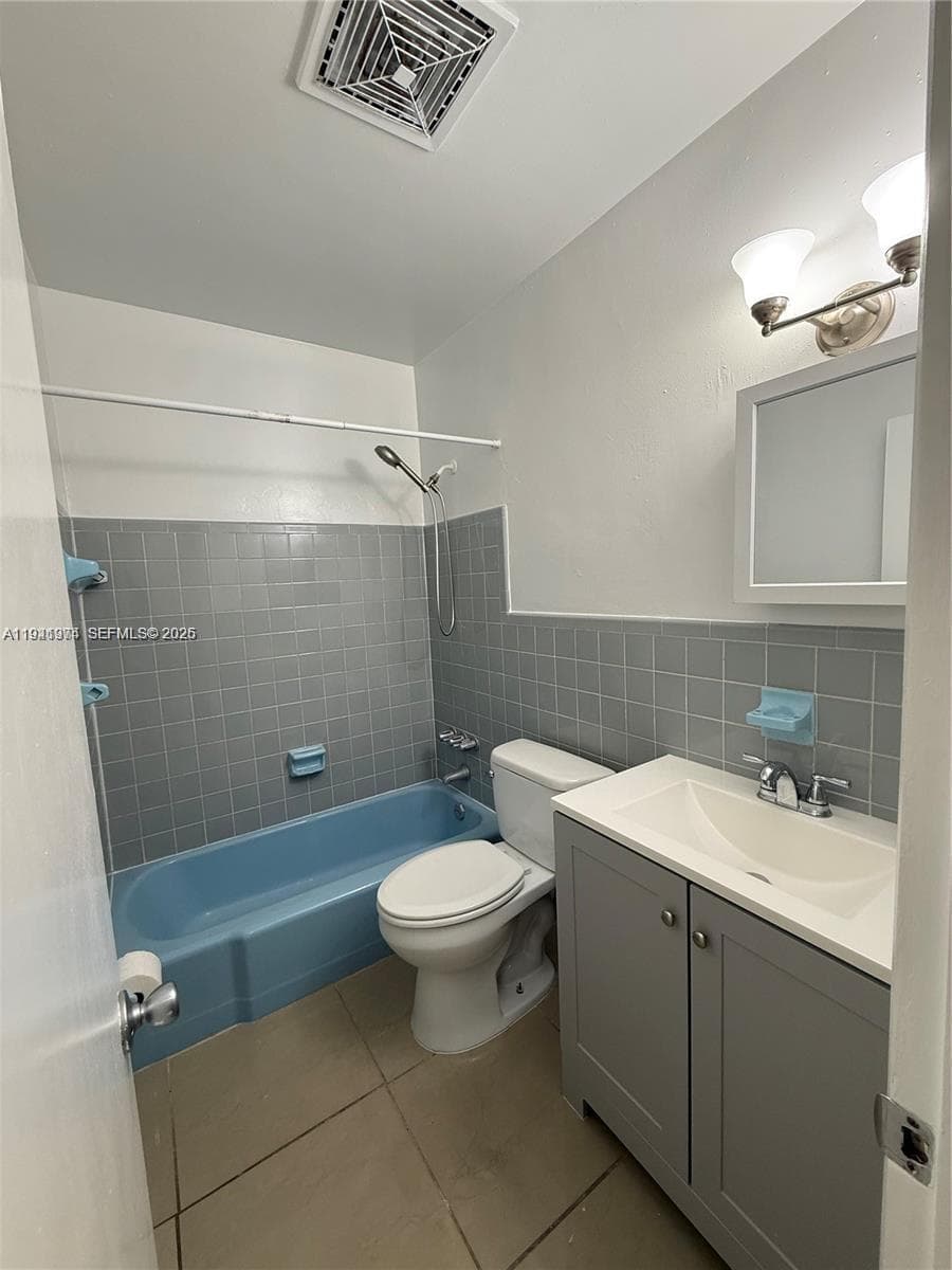 TOWN COLONY CONDO · #12A in Hollywood - Photo 15