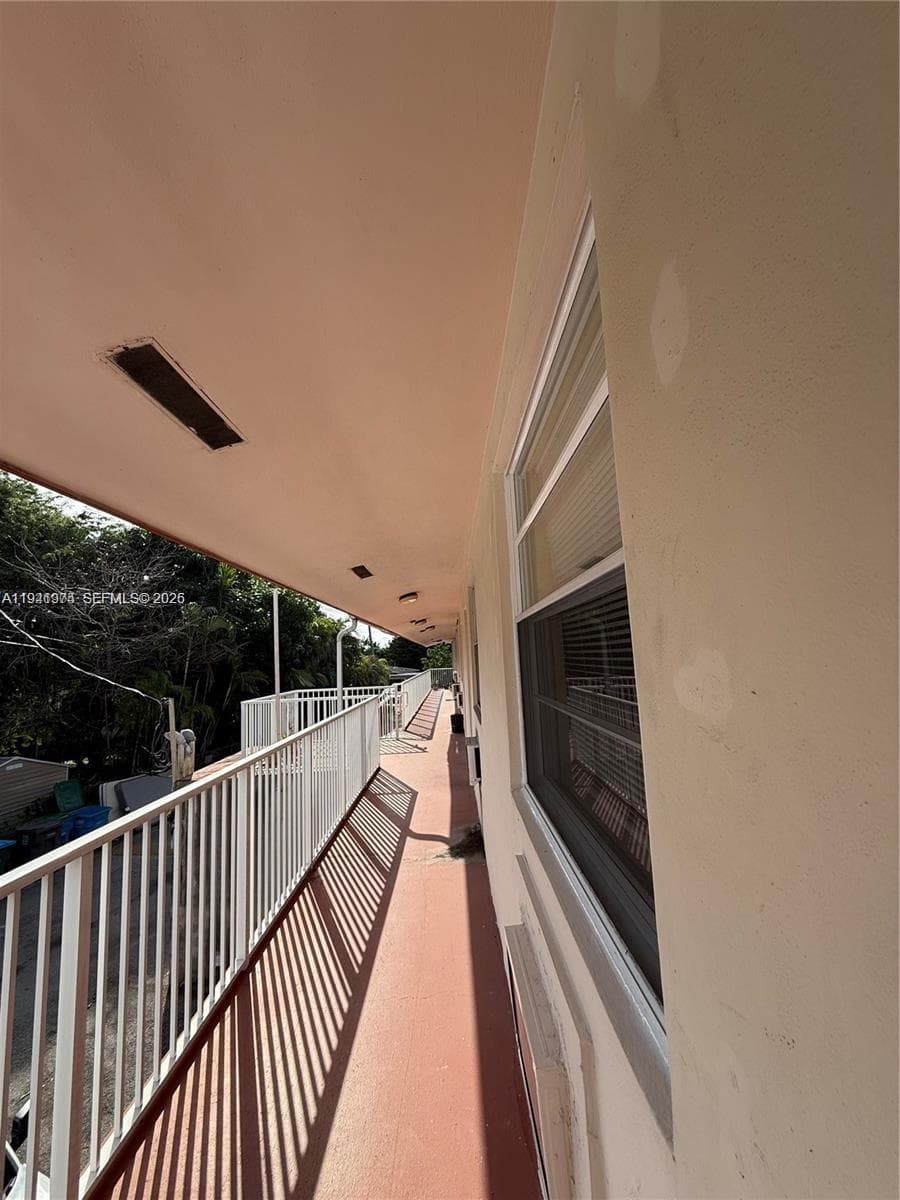 TOWN COLONY CONDO · #12A in Hollywood - Photo 4