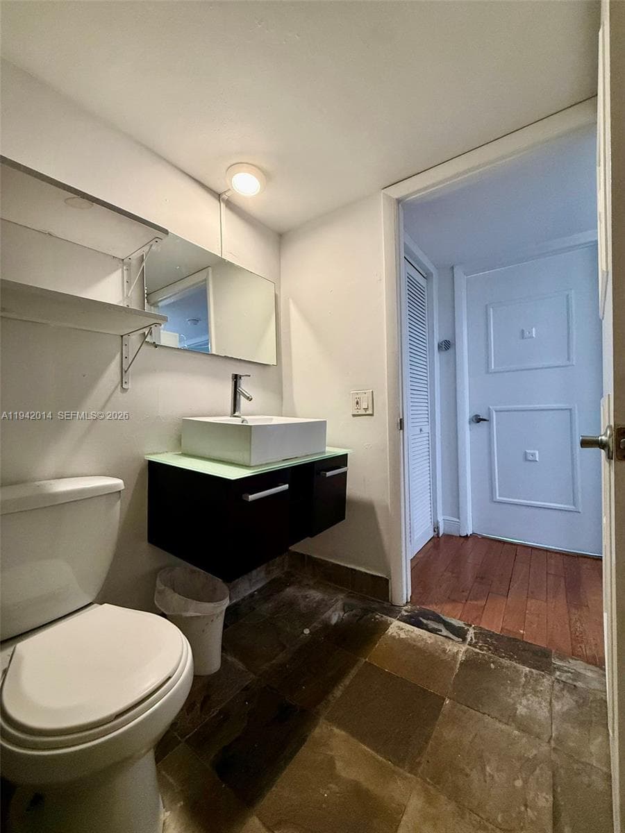 BAY POINT EAST CONDO · #407 in Miami Beach - Photo 23
