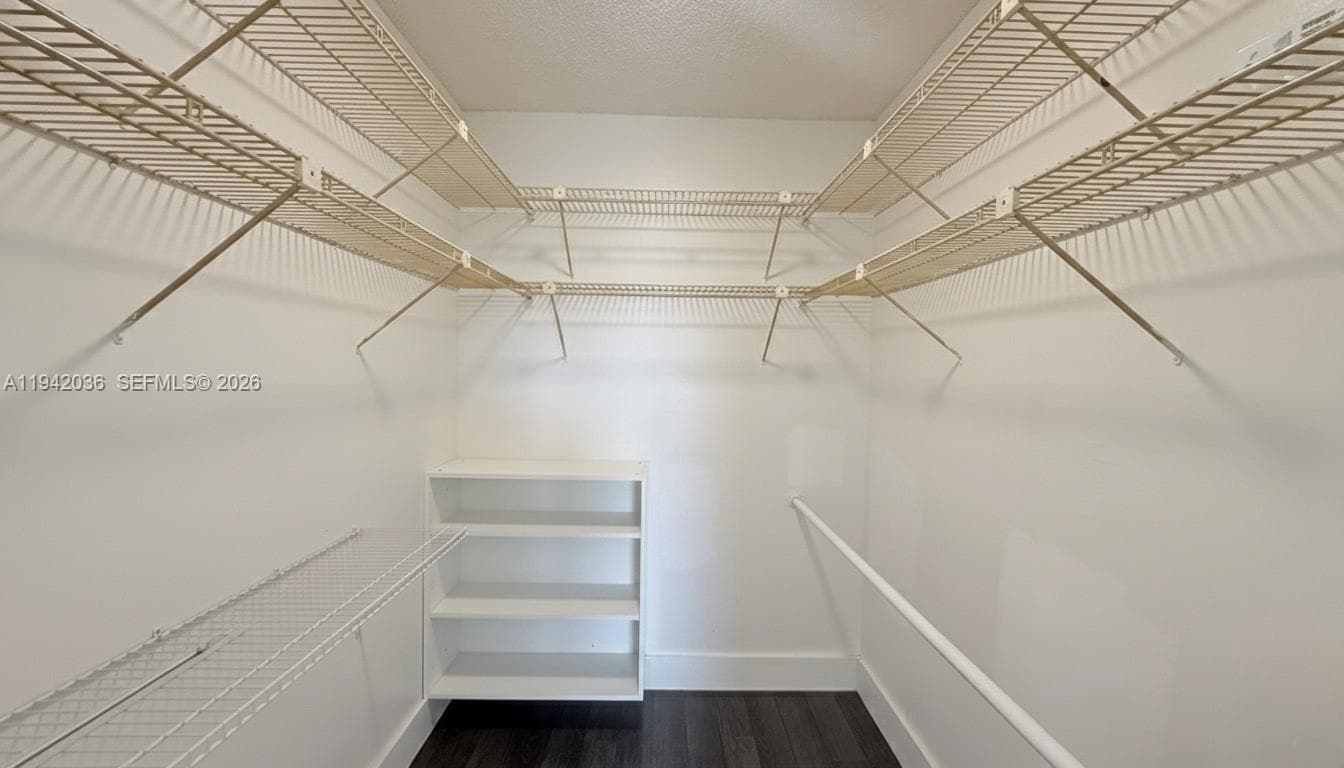 WOODSIDE APTS CONDO · #330 in North Miami Beach - Photo 17