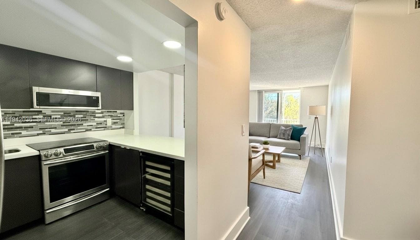 WOODSIDE APTS CONDO · #330 in North Miami Beach - Photo 5