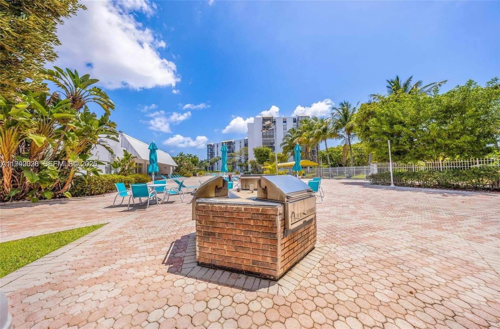 BISCAYA IV CONDO · #812 in Aventura - Photo 4