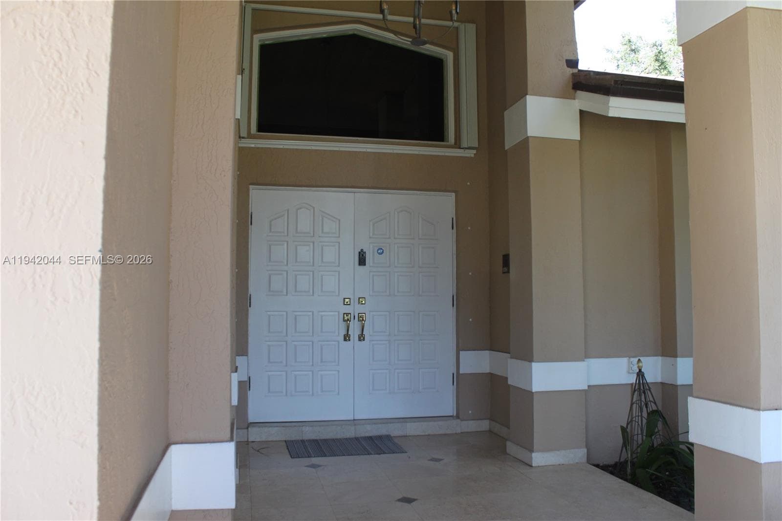 7439 SW 168th Ter photo 4