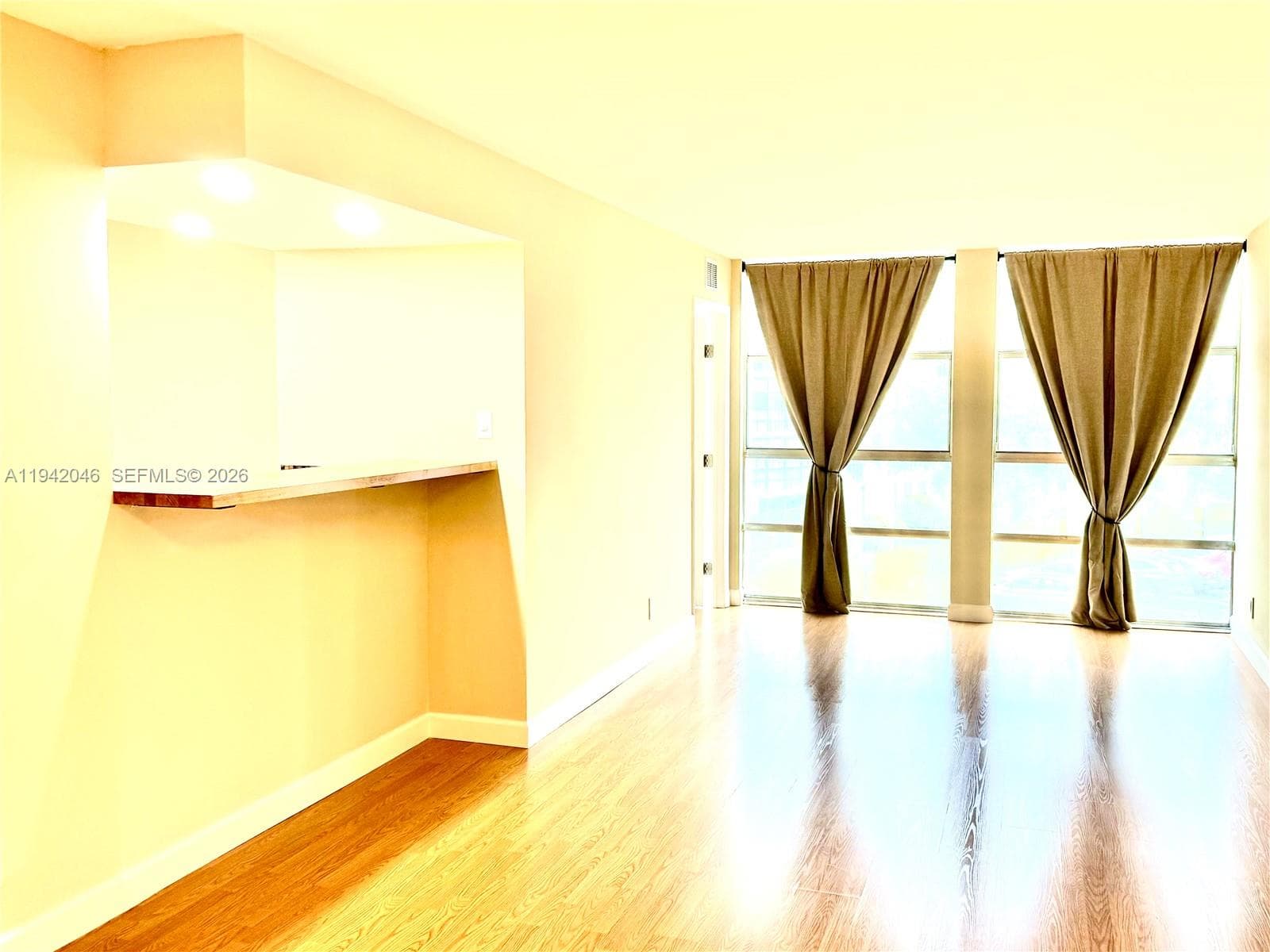 DE SOTO PARK SOUTH · #319 in Hallandale Beach - Photo 1