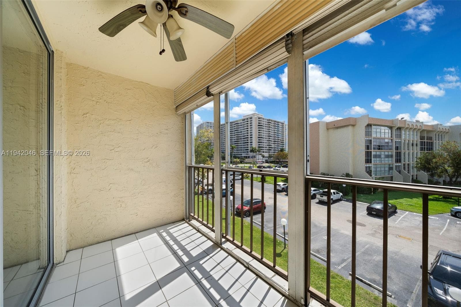 DE SOTO PARK SOUTH · #319 in Hallandale Beach - Photo 11