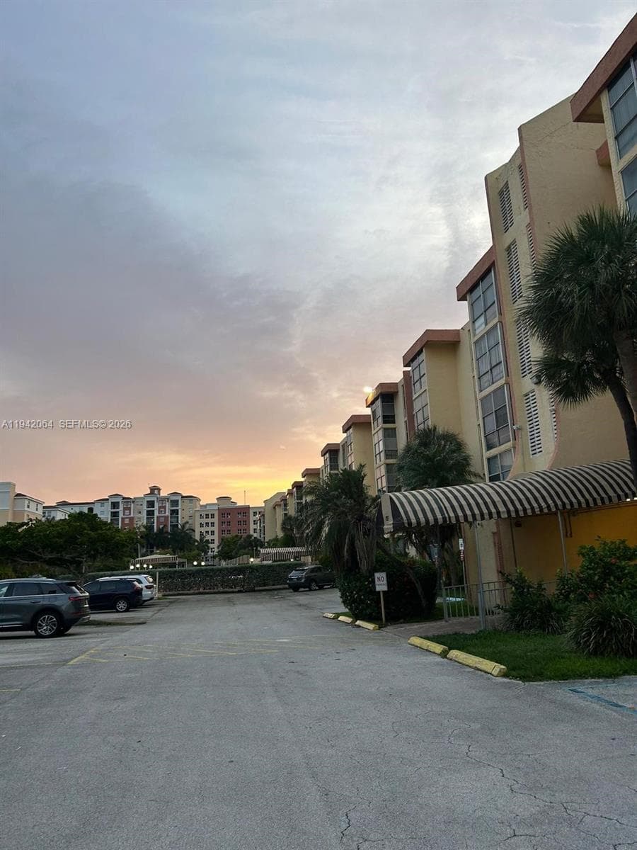 AVILA SOUTH CONDO · #133 in Sunny Isles Beach - Photo 16
