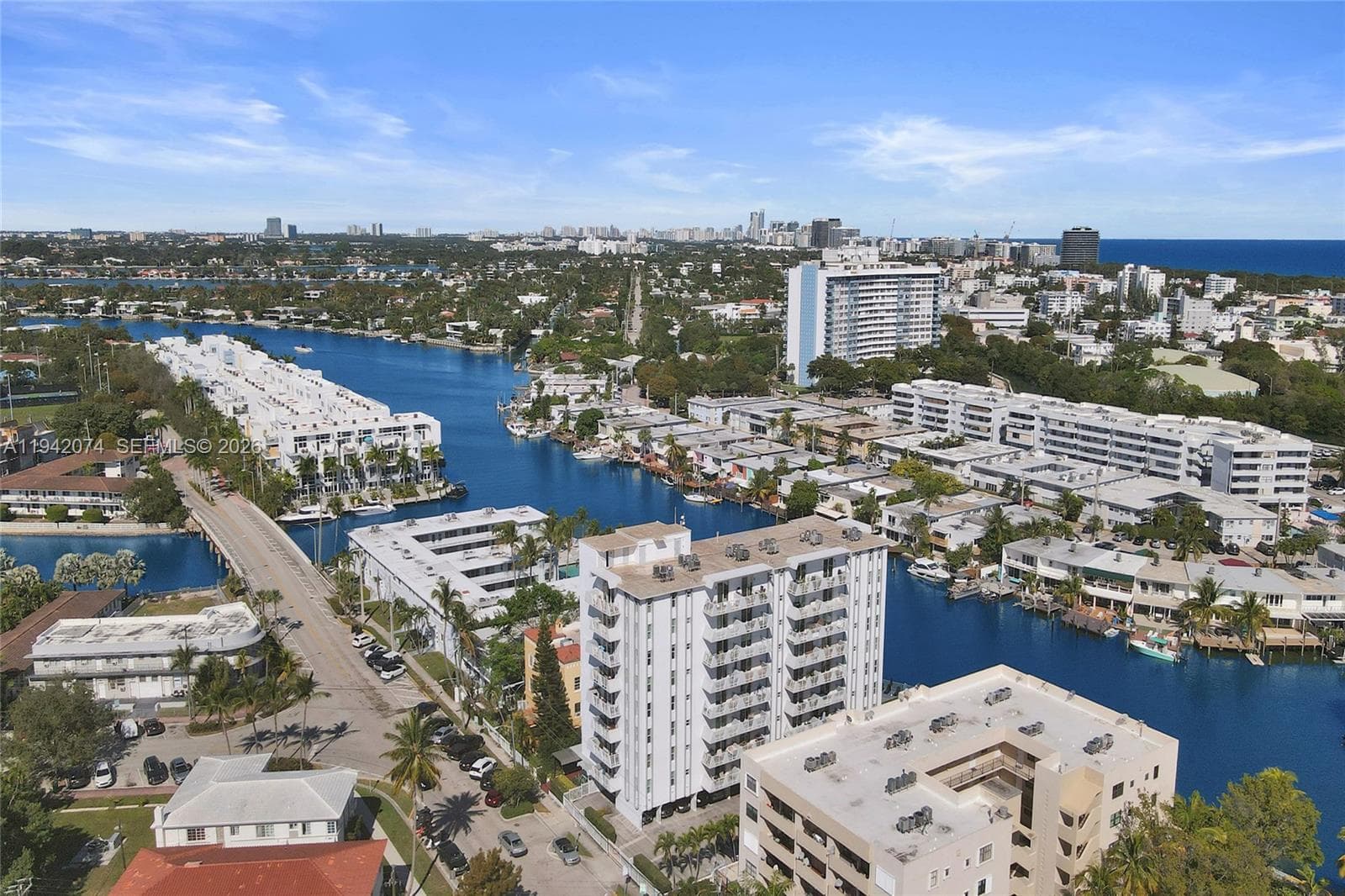 THE KNIGHTSBRIDGE · #305 in Miami Beach - Photo 22