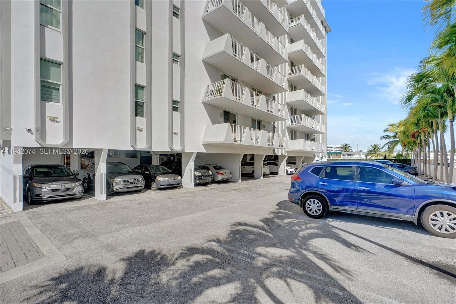 THE KNIGHTSBRIDGE · #305 in Miami Beach - Photo 15