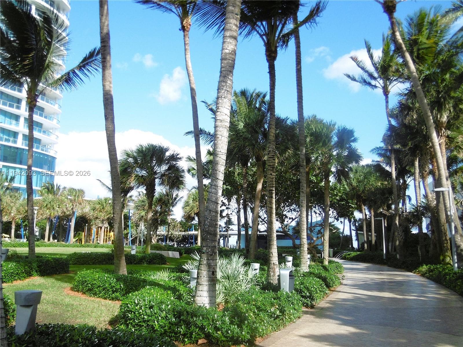 Winston Towers 500 Condo · #1905 in Sunny Isles Beach - Photo 40