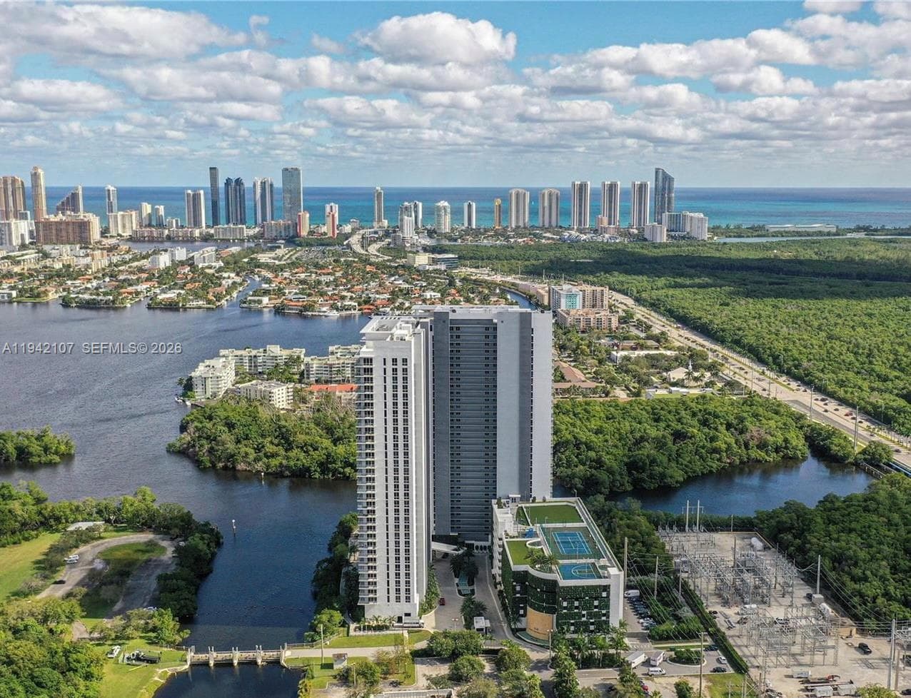 THE HARBOUR NORTH CONDO · #2301 in North Miami Beach - Photo 1