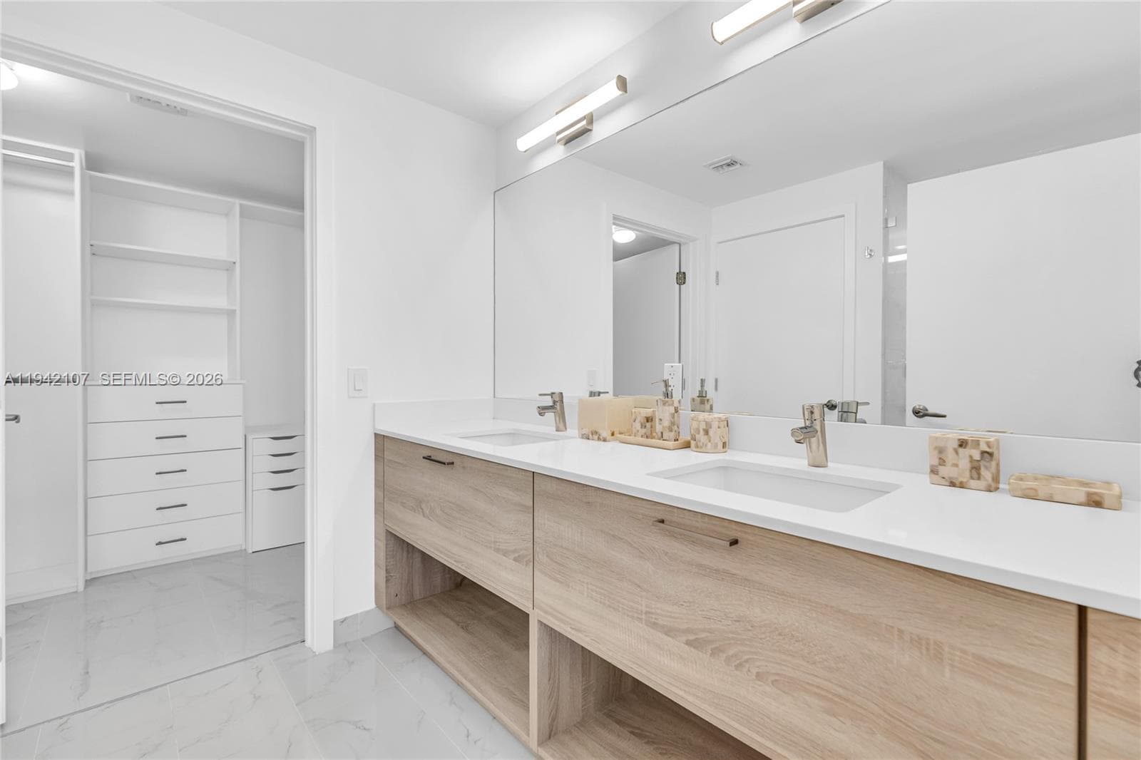 THE HARBOUR NORTH CONDO · #2301 in North Miami Beach - Photo 19