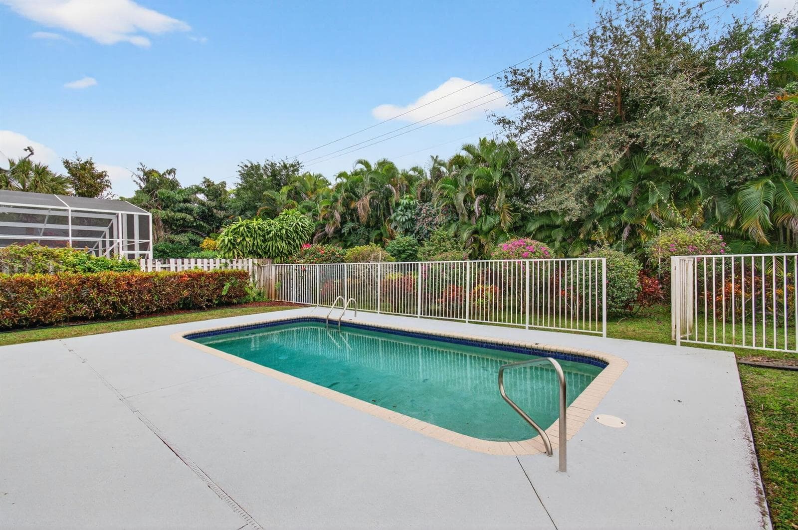 Pool/Patio