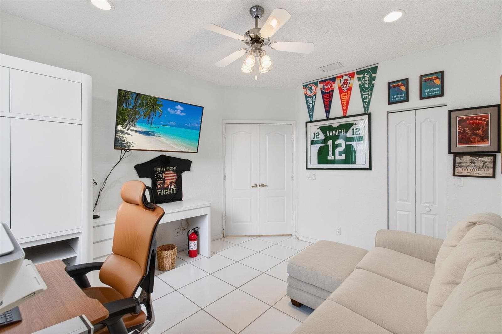 Bedroom 2/Office