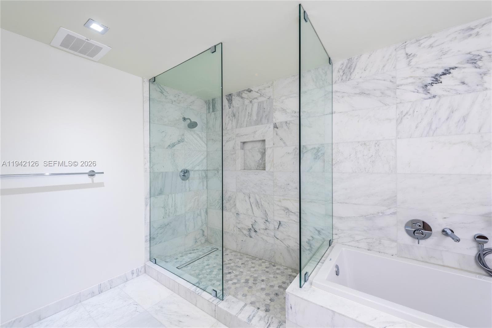 TIFFANY HOUSE CONDO · #701 in Fort Lauderdale - Photo 10