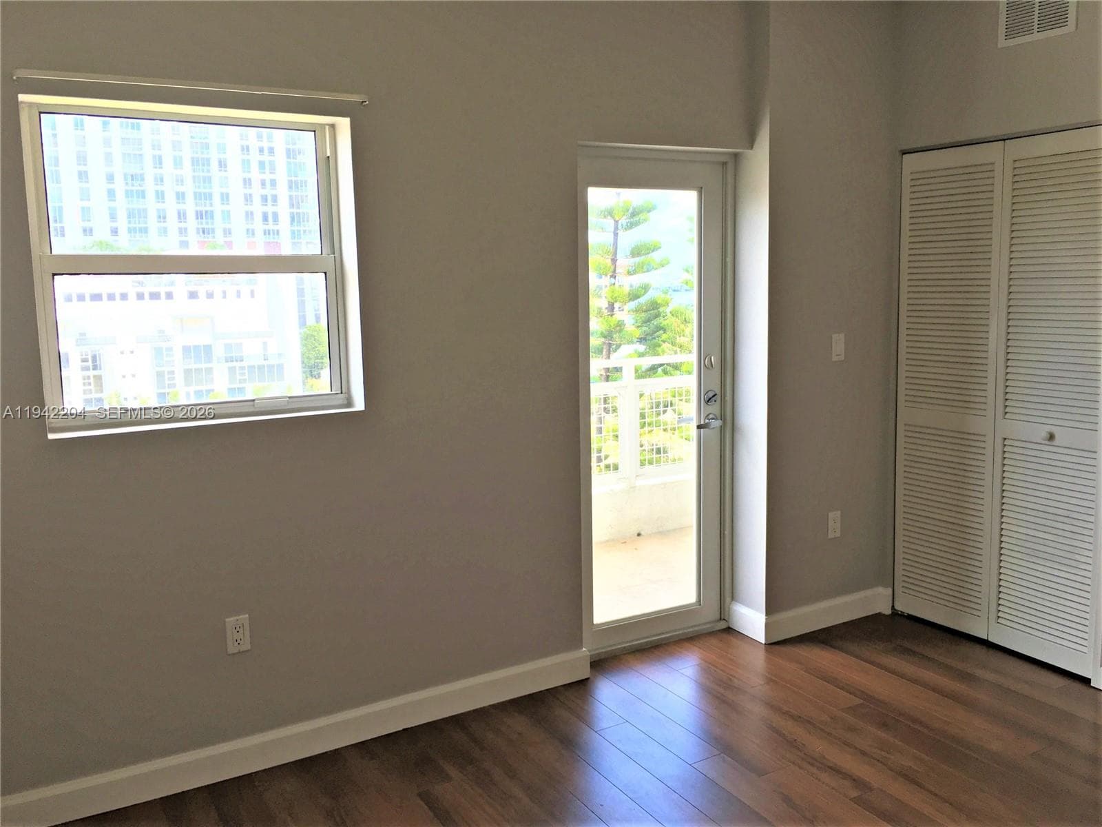 BAHIA BISCAYNE CONDO · #601 in Miami - Photo 7