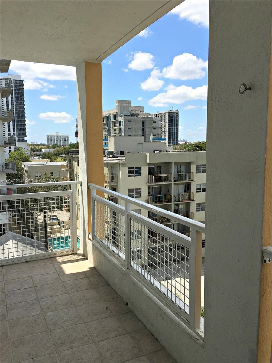 BAHIA BISCAYNE CONDO · #601 in Miami - Photo 14