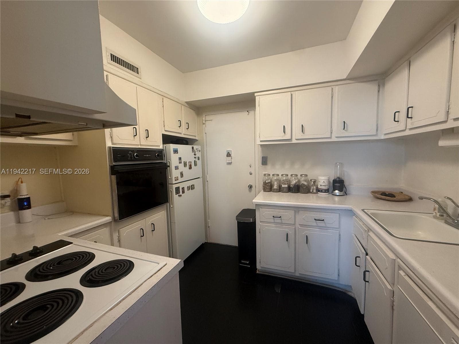 The Alexander Towers Cond · #310 in Hollywood - Photo 16