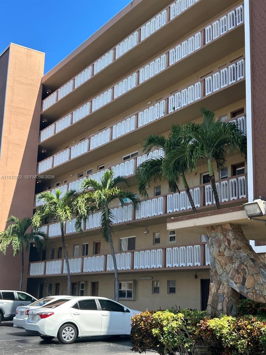 MEADOWBROOK CONDO APTS BL · #304 in Hallandale Beach - Photo 16