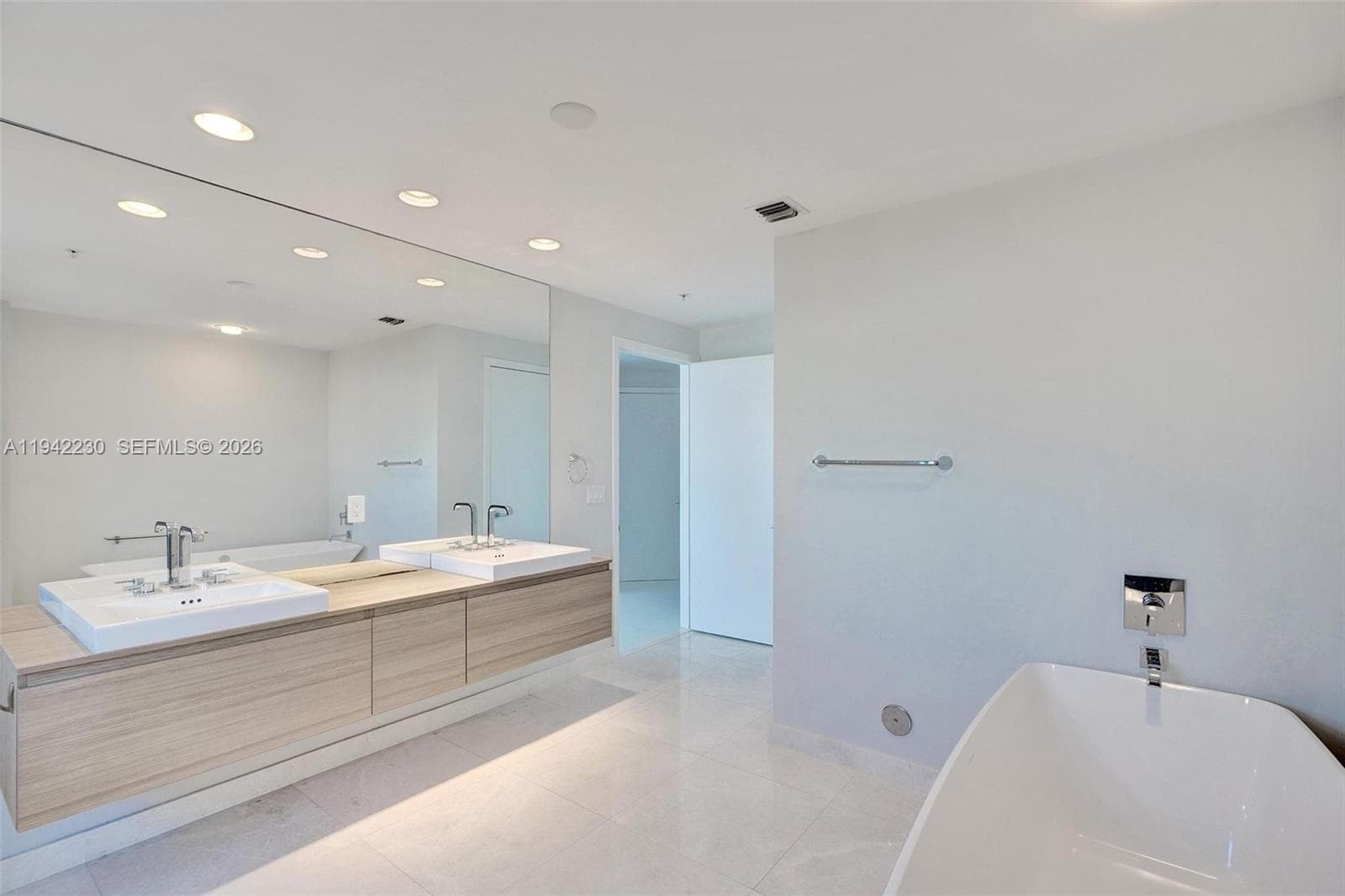MARINA PALMS RESIDENCES N · #708 in North Miami Beach - Photo 18
