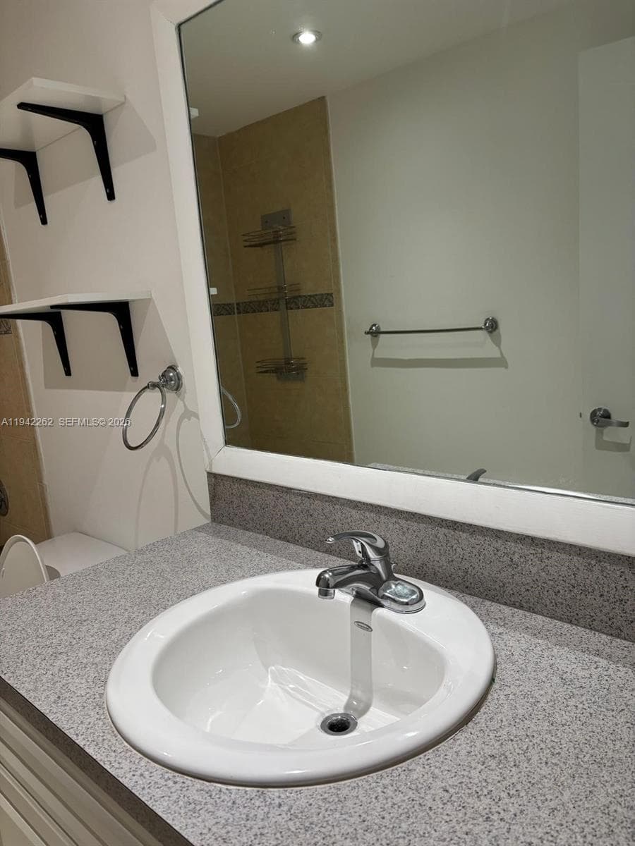 ALTOS DE MIAMI CONDO · #913 in Miami - Photo 12