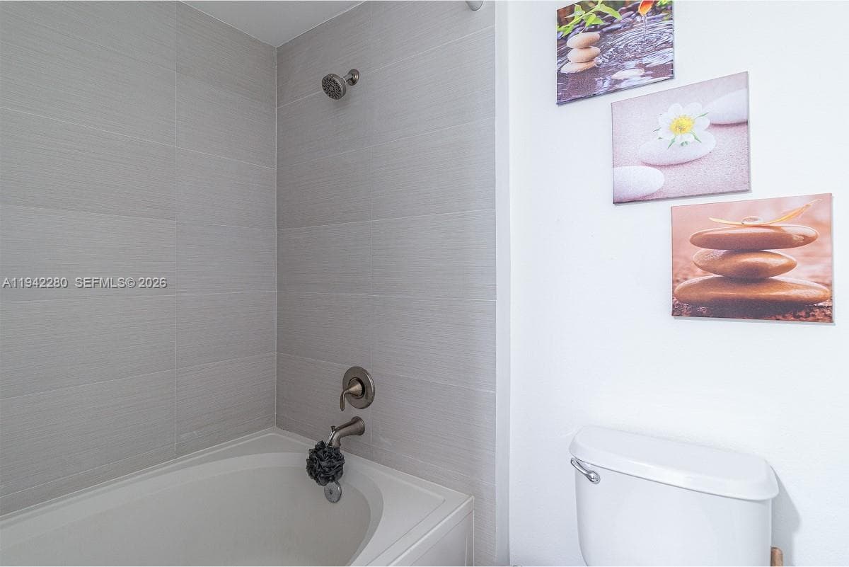 VILLAGE BY THE BAY CONDO · #6206 in Aventura - Photo 28