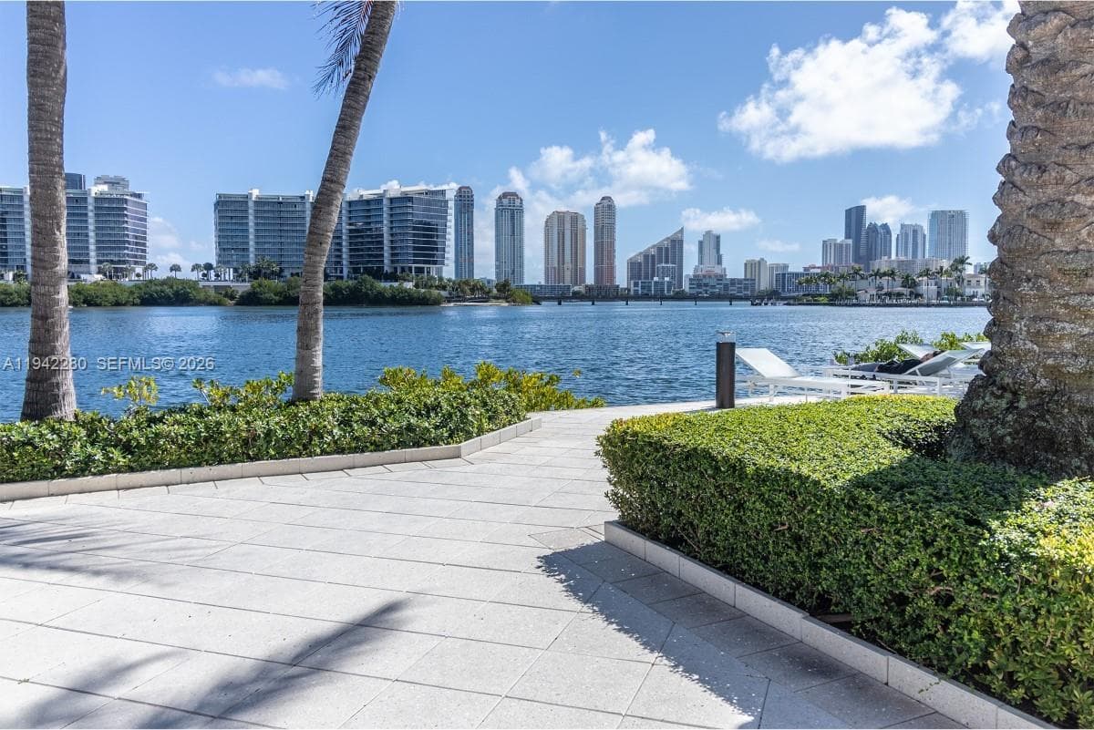 VILLAGE BY THE BAY CONDO · #6206 in Aventura - Photo 48