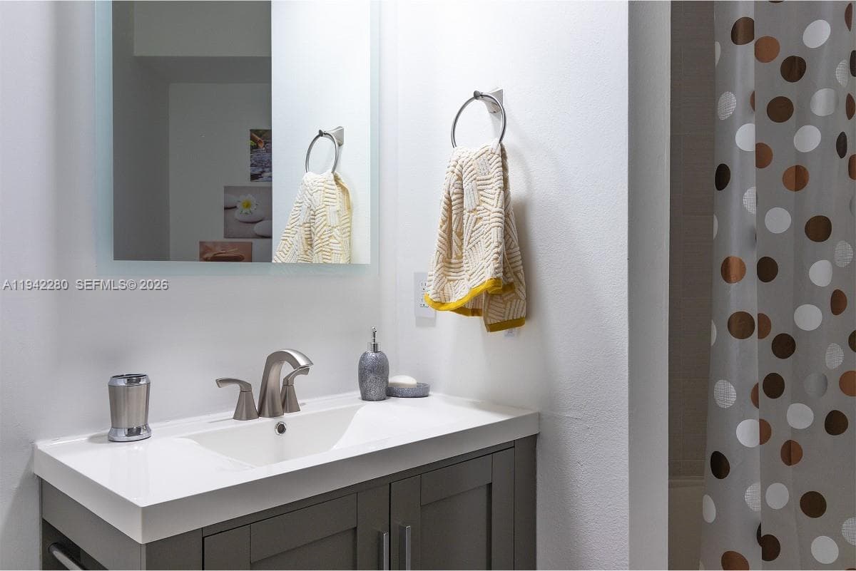 VILLAGE BY THE BAY CONDO · #6206 in Aventura - Photo 25