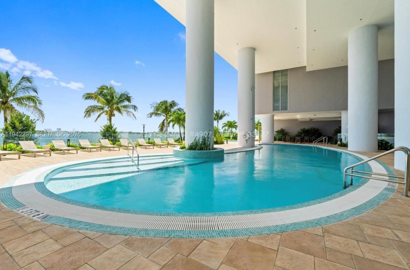 700 Ne 24 · #4907 in Miami - Photo 37