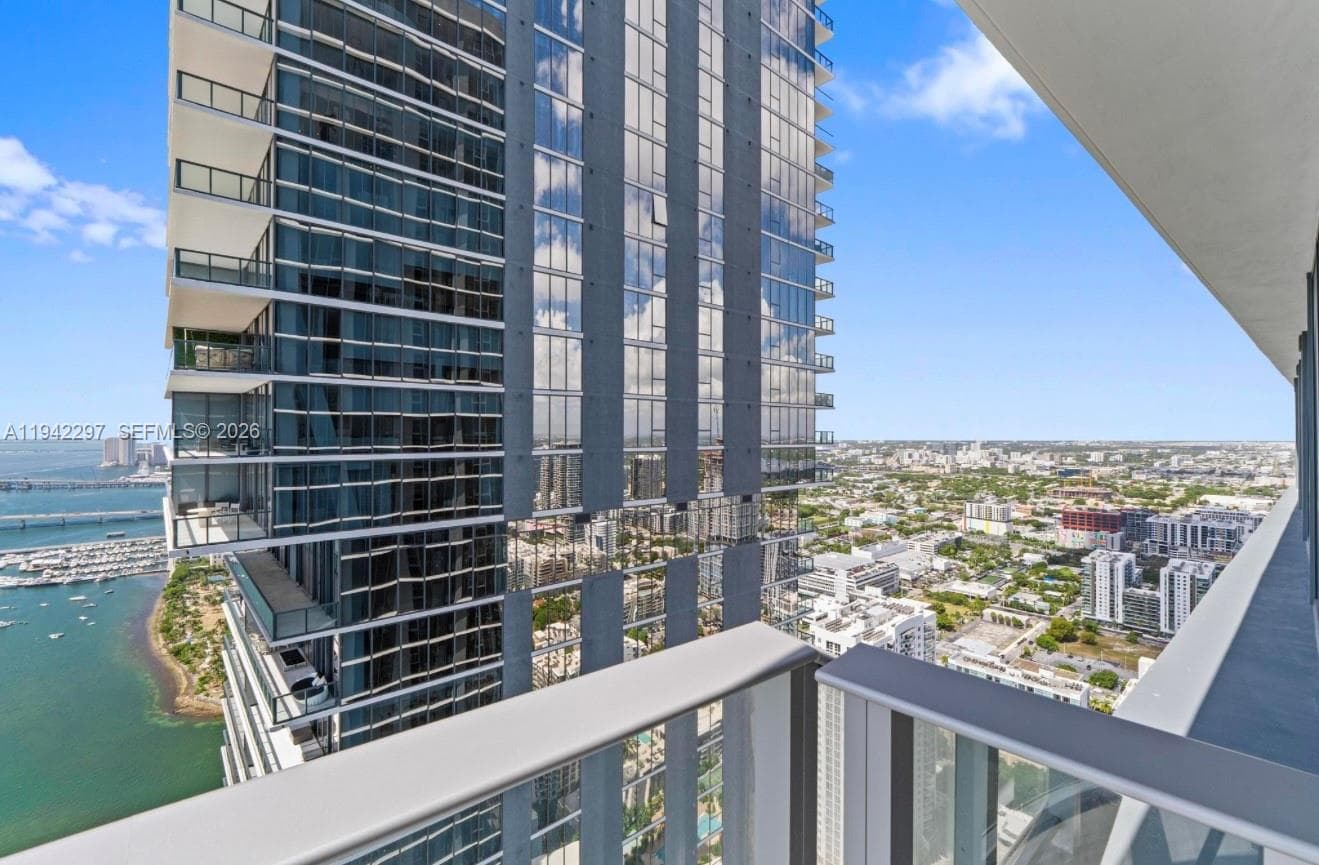 700 Ne 24 · #4907 in Miami - Photo 4