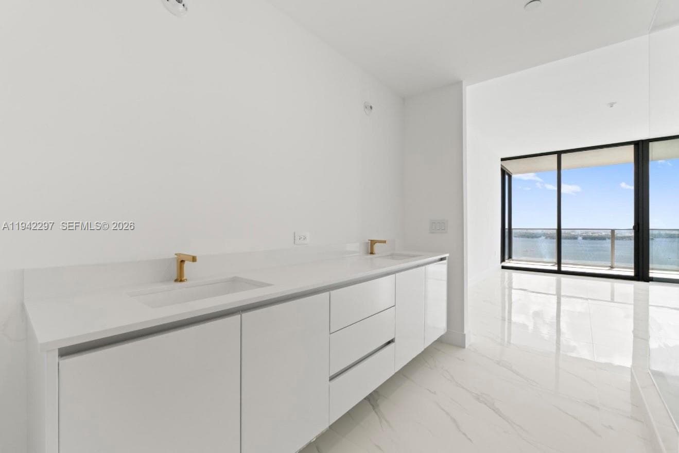 700 Ne 24 · #4907 in Miami - Photo 21