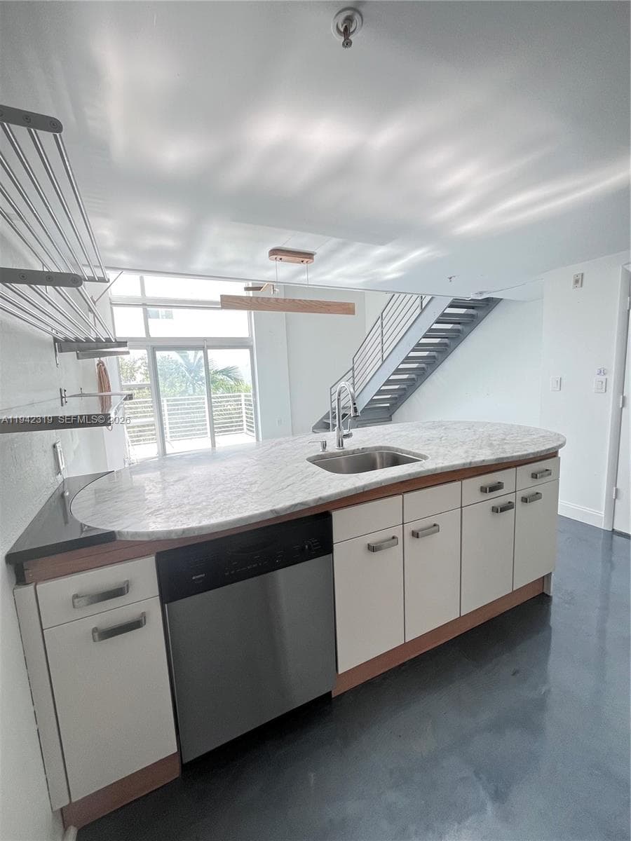 VILASOL CONDO · #17 in Miami Beach - Photo 9