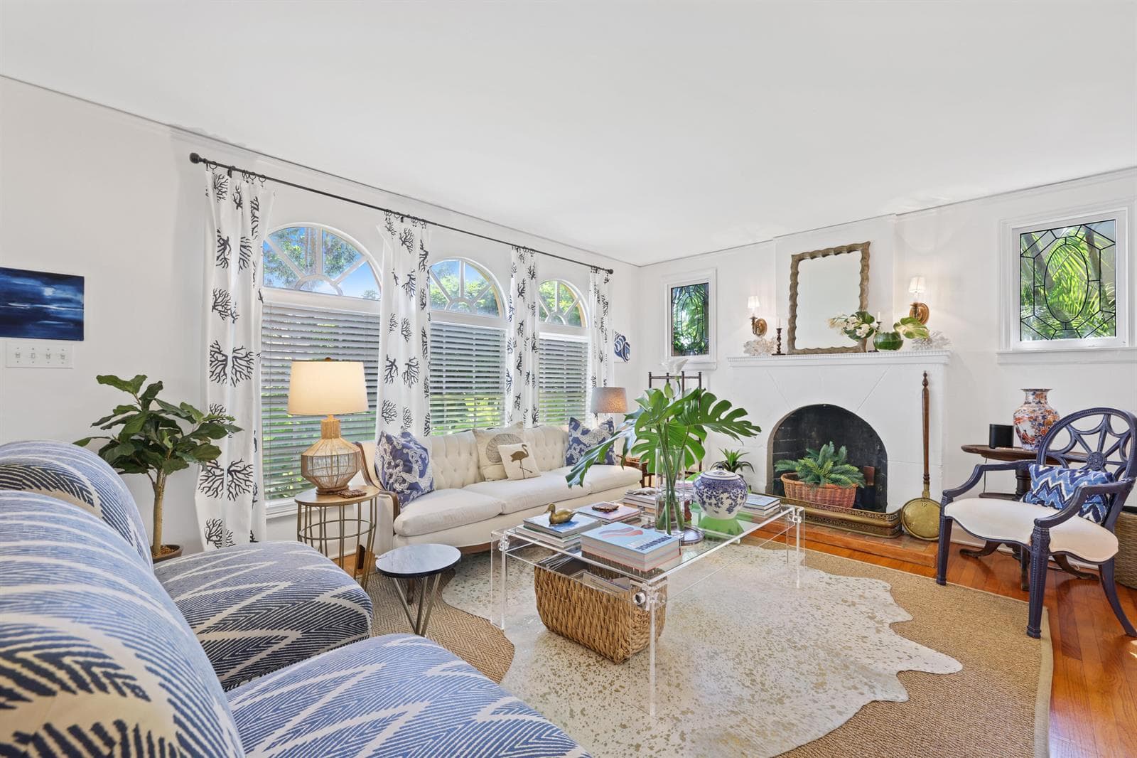 325 Greymon Drive - 6.jpg-FULL