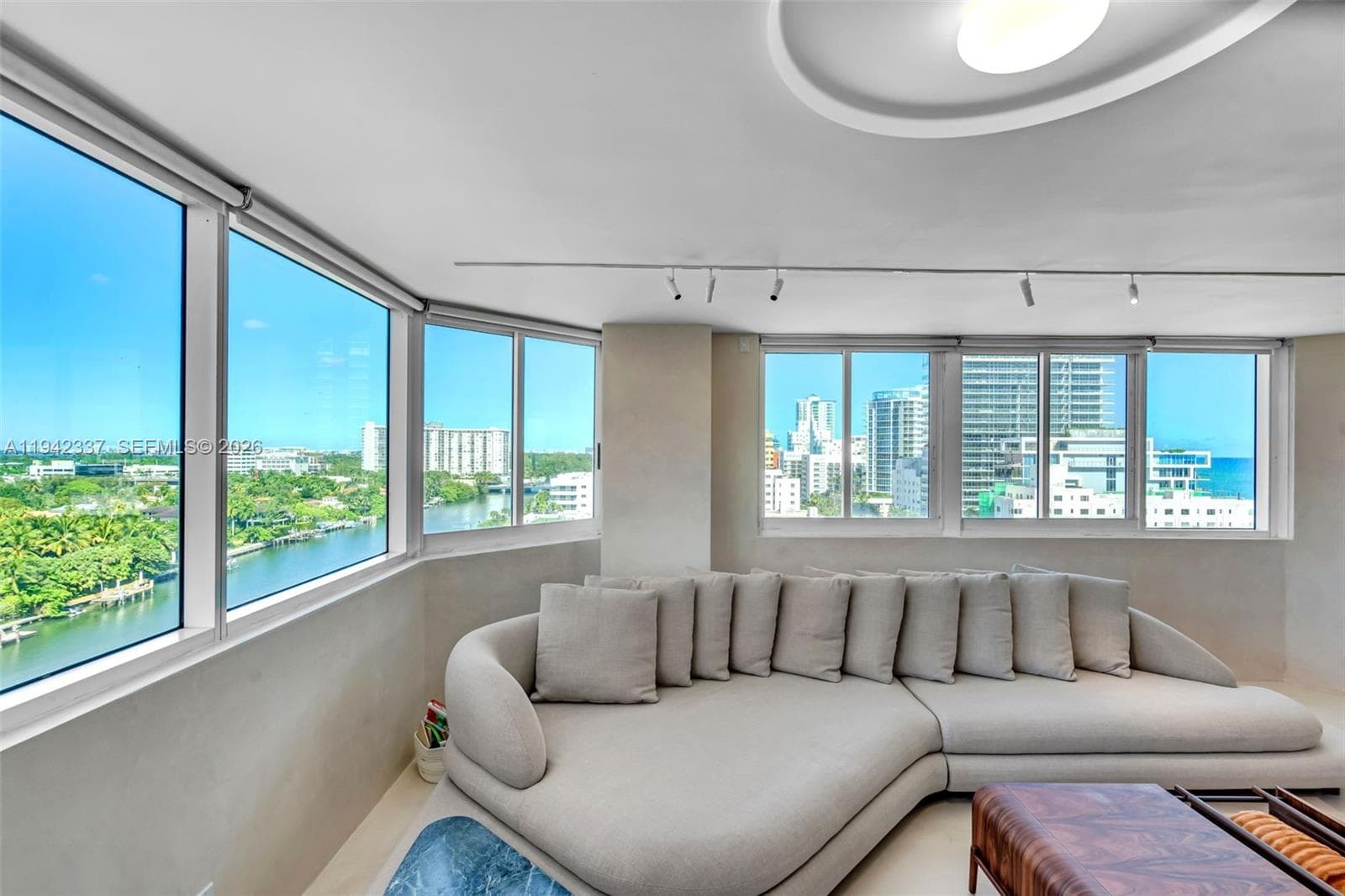 KING DAVID TOWERS CONDO · #1201 in Miami Beach - Photo 6