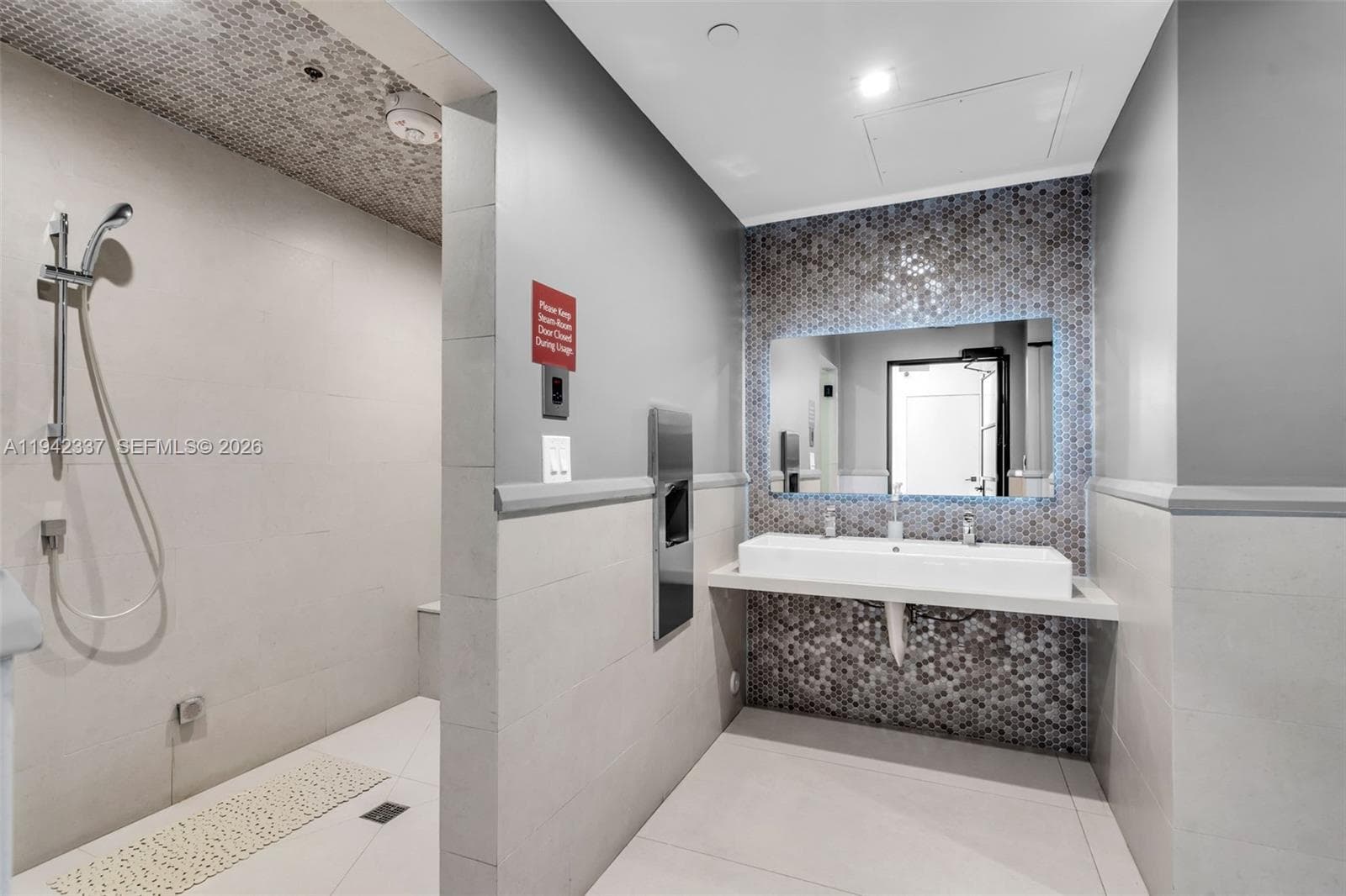 KING DAVID TOWERS CONDO · #1201 in Miami Beach - Photo 57
