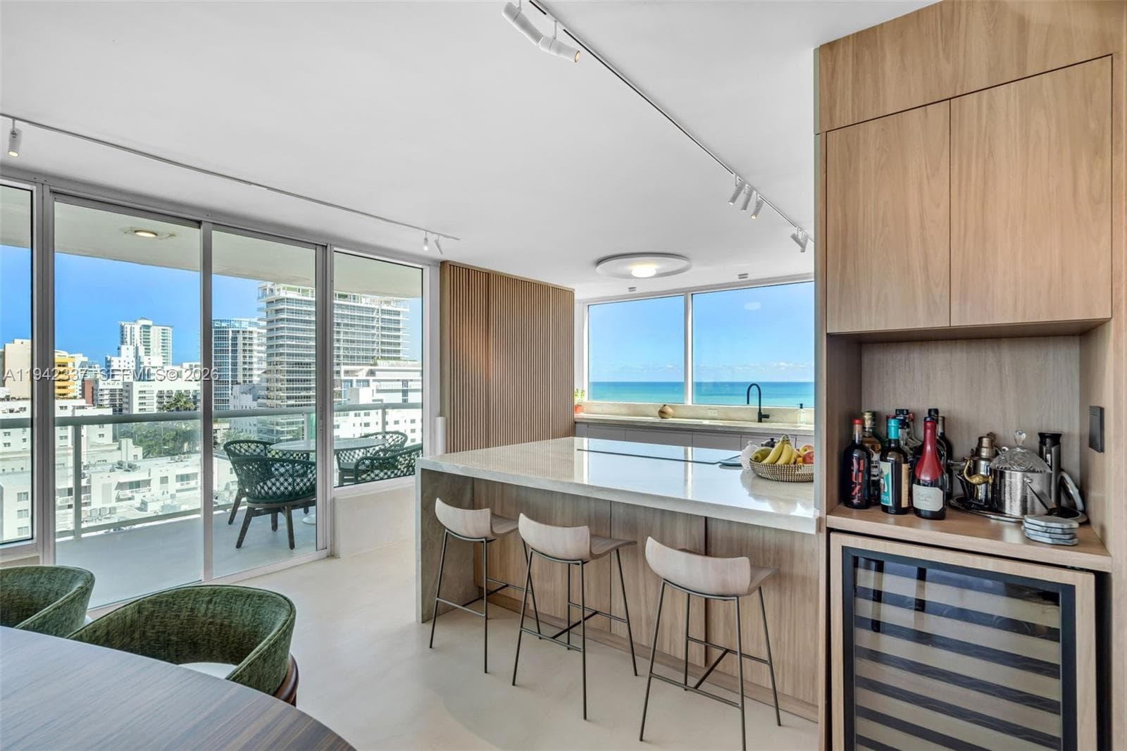 KING DAVID TOWERS CONDO · #1201 in Miami Beach - Photo 9