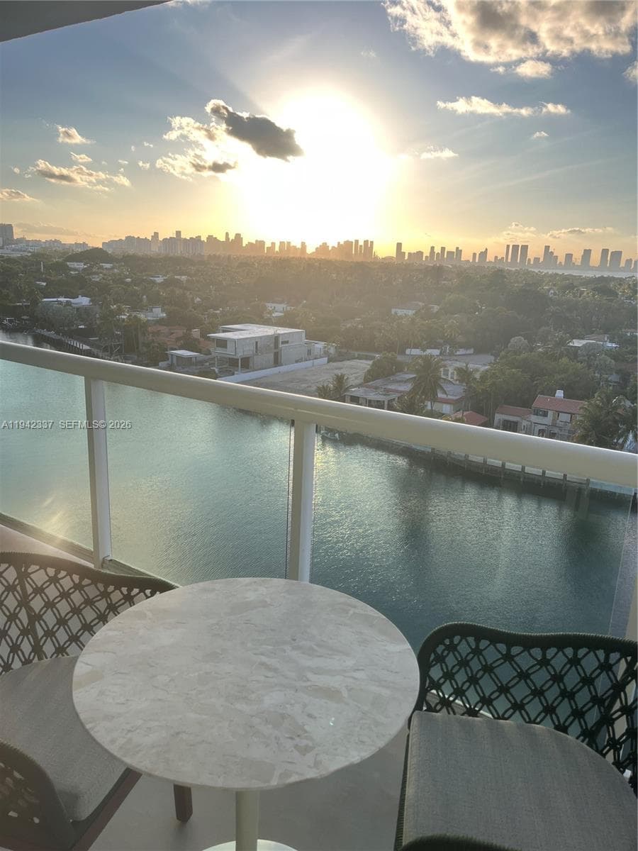 KING DAVID TOWERS CONDO · #1201 in Miami Beach - Photo 18
