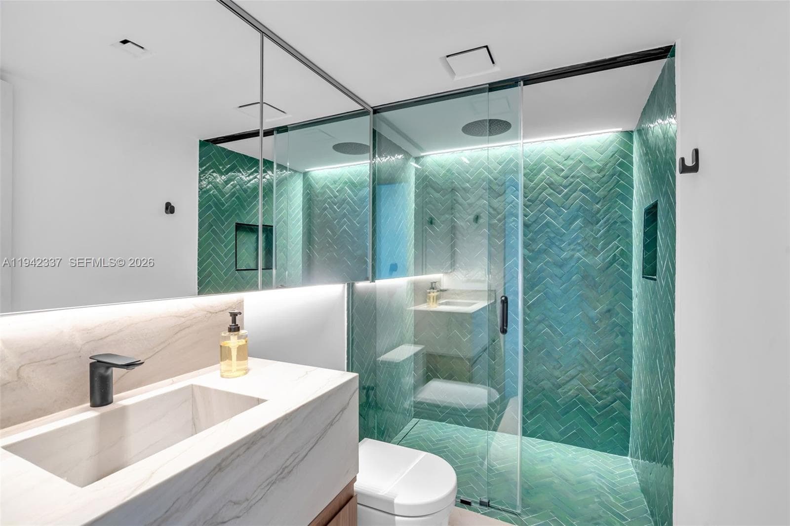 KING DAVID TOWERS CONDO · #1201 in Miami Beach - Photo 39