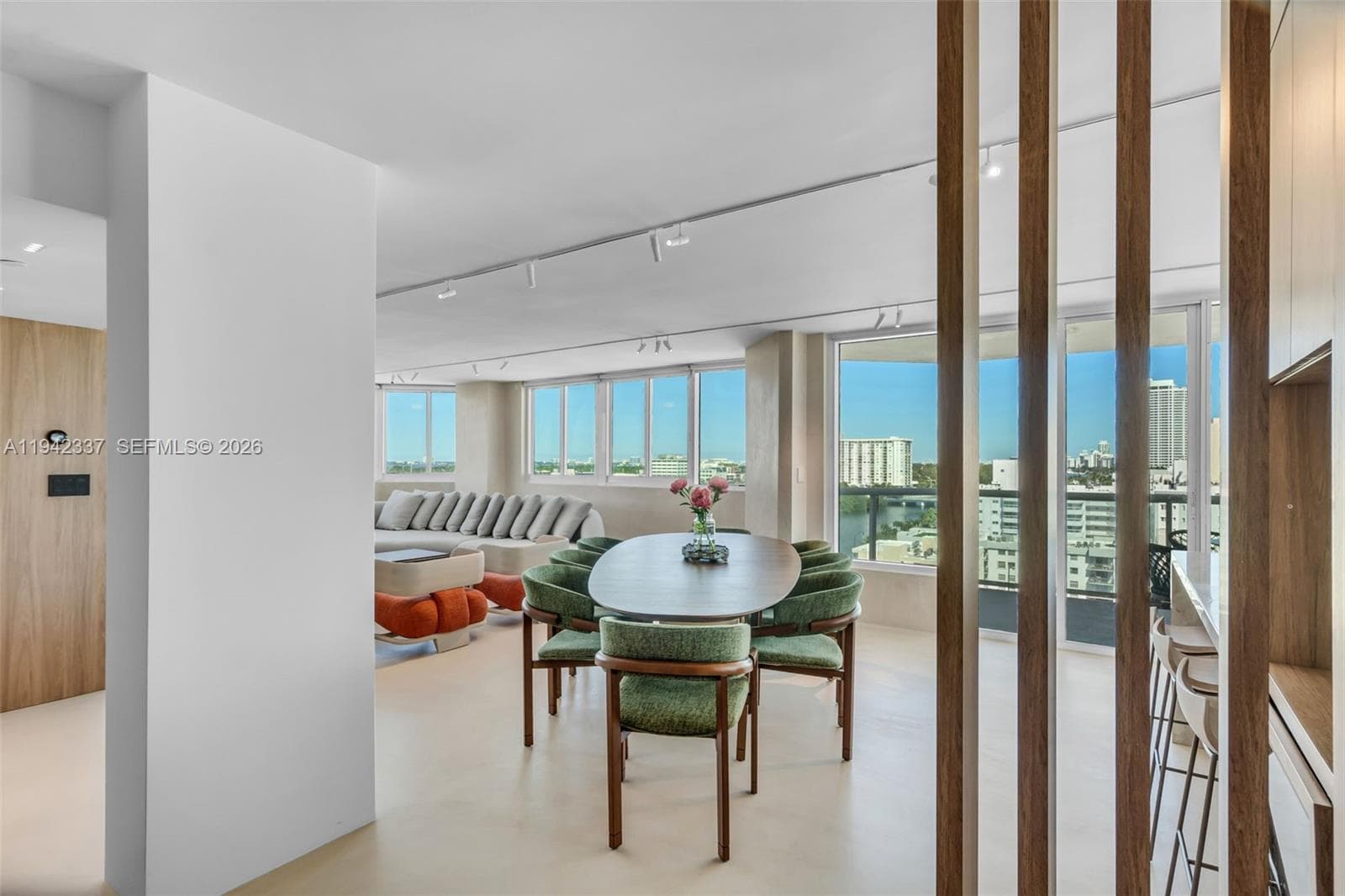 KING DAVID TOWERS CONDO · #1201 in Miami Beach - Photo 4