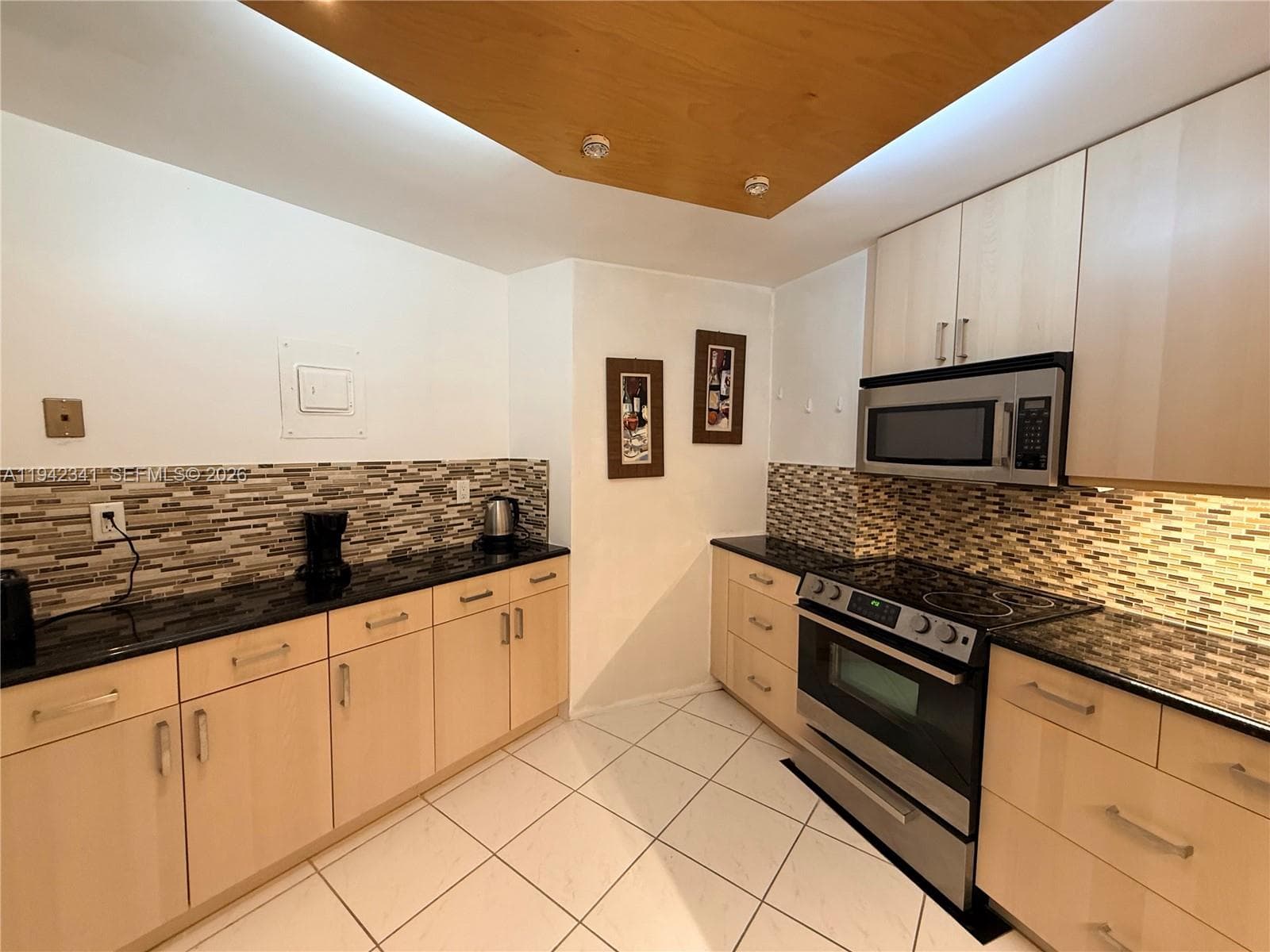 PARKER DORADO CONDO · #1712 in Hallandale Beach - Photo 23
