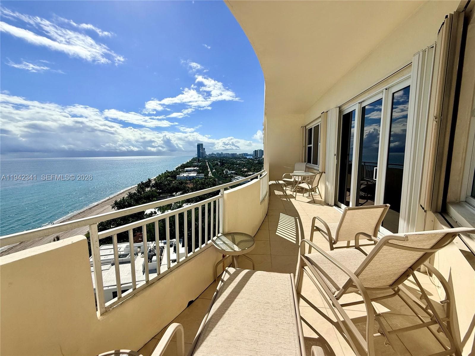 PARKER DORADO CONDO · #1712 in Hallandale Beach - Photo 1