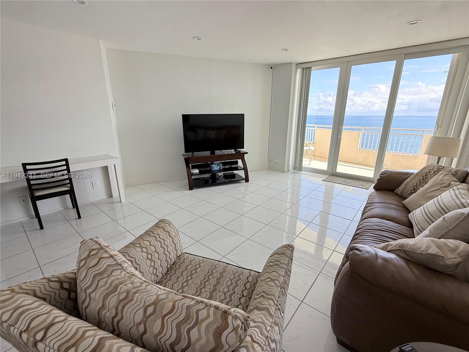 PARKER DORADO CONDO · #1712 in Hallandale Beach - Photo 9